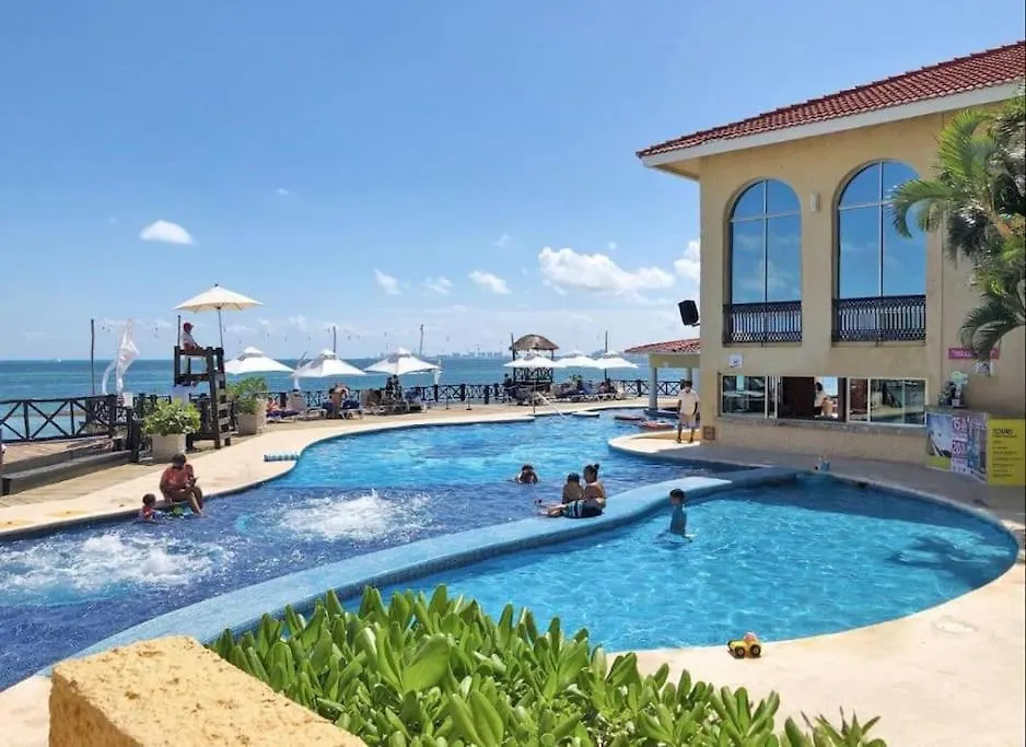 Punta Me Apartment Beach Front In The Hotel & Waterpark Cancun Mexico