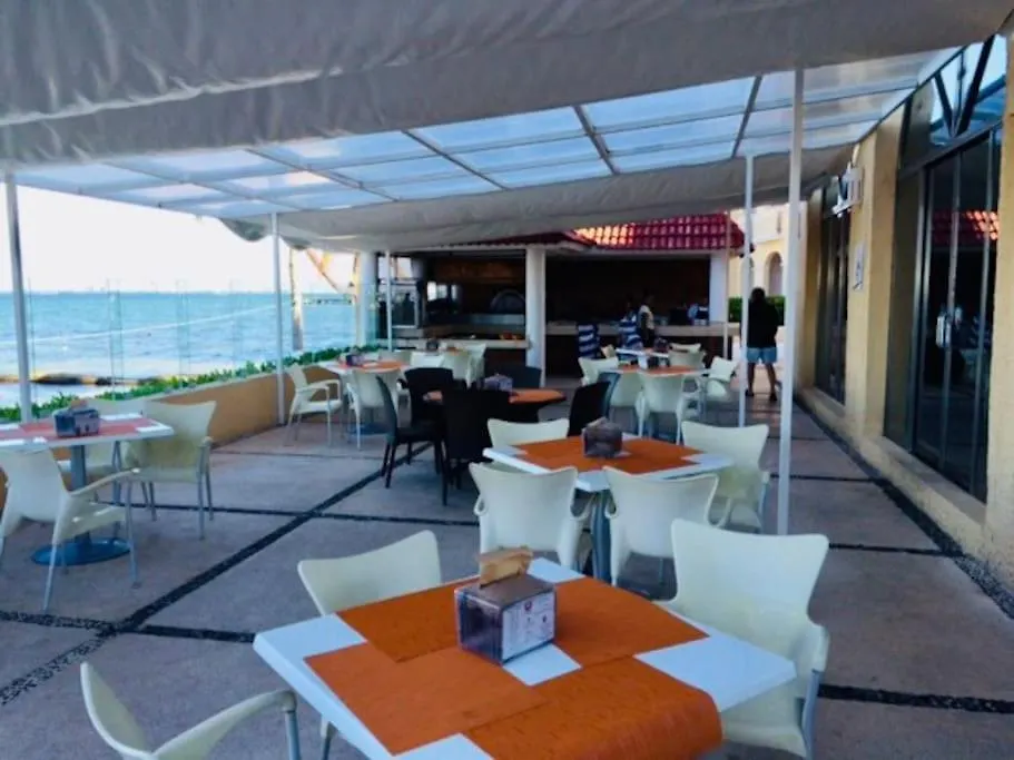 Punta Me Apartment Beach Front In The Hotel & Waterpark Cancun