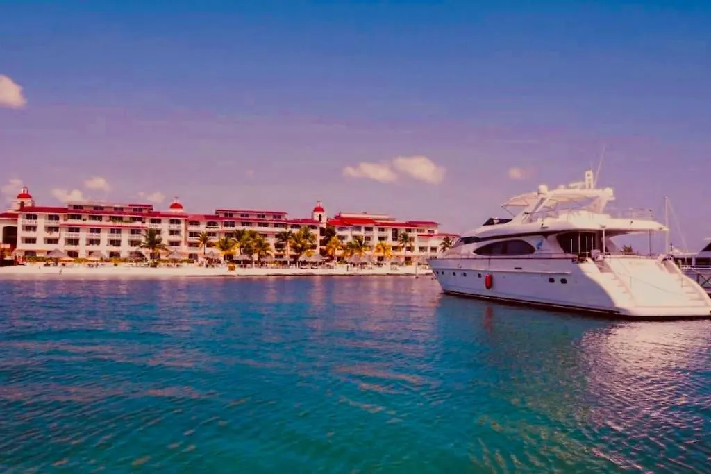 Punta Me Apartment Beach Front In The Hotel & Waterpark Cancun Mexico
