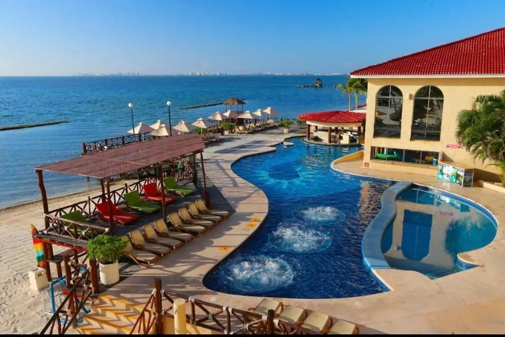 Punta Me Apartment Beach Front In The Hotel & Waterpark Cancun